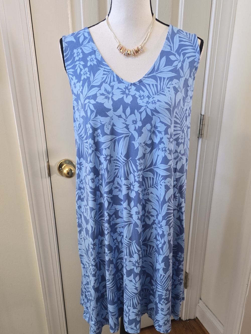 ST. JOHN'S BAY BRAND WOMEN'S PLUS SIZE BLUE FLORAL TROPICAL SUNDRESS SIZE 0X